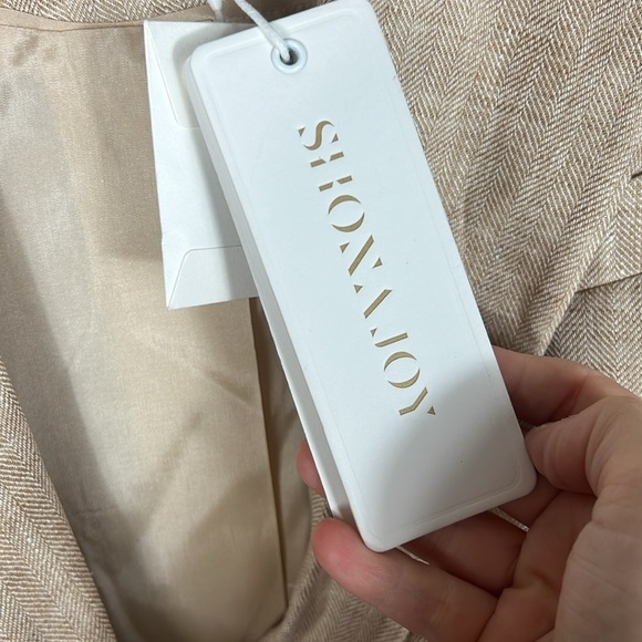 Shona Joy Oversized Linen Blazer in Sand - Picture 5 of 8